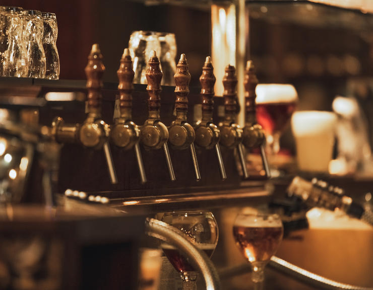 Oxford Great Pubs Hopping Tour St Cross College