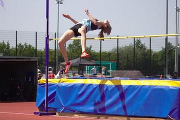 Teele high jumping